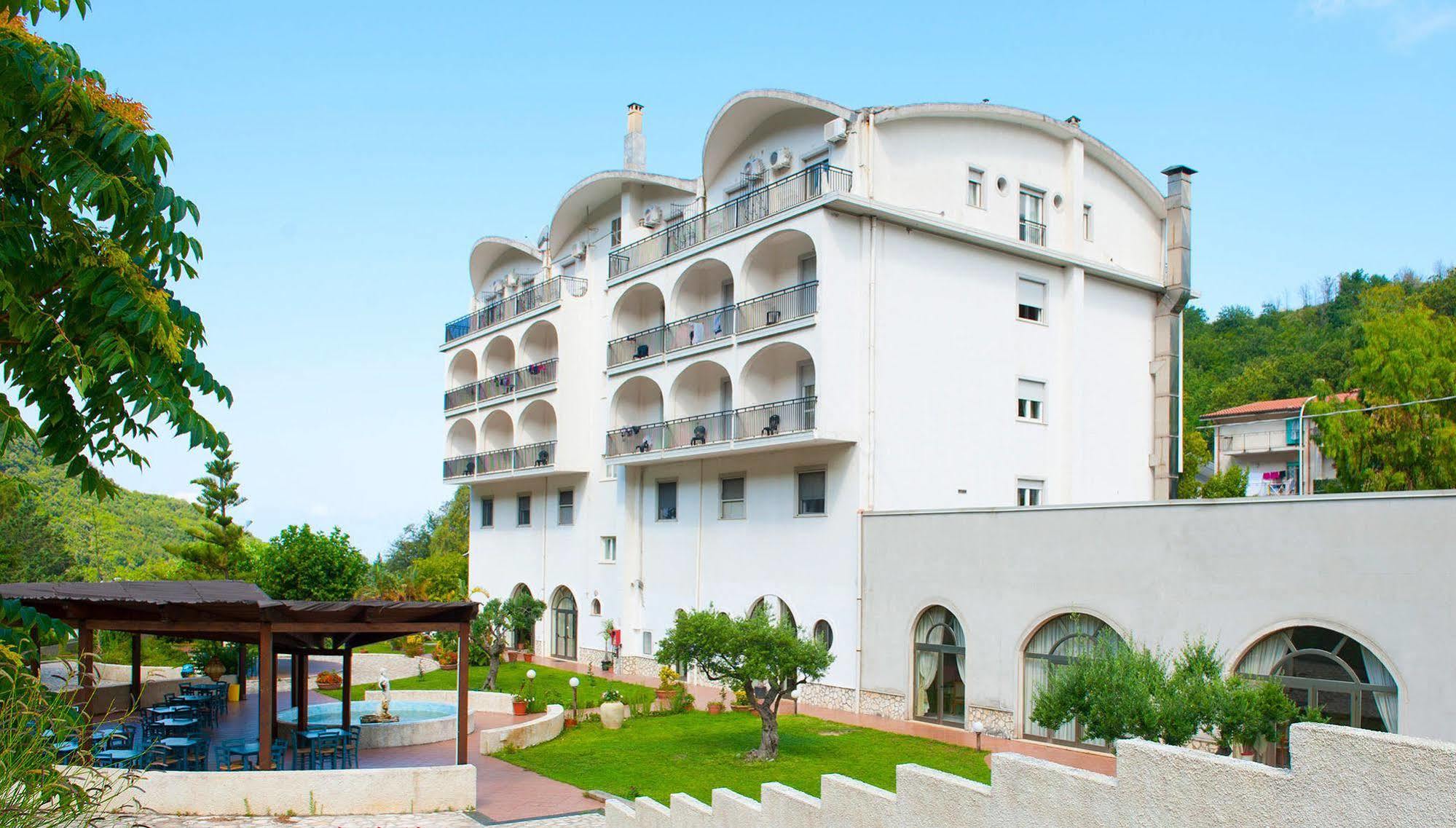 Hotel Parco Delle Rose アックアッペーザ エクステリア 写真